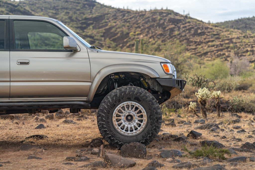durobumps powerbrake big brake conversion on 3rd gen toyota 4runner with kmc beadlock wheel